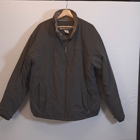 Columbia Jackets & Coats Columbia Xlt Jacket In Olive Green It Is